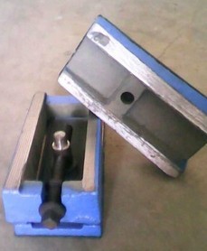 泊頭市華康環(huán)保發(fā)往內(nèi)蒙古呼和浩特的木器廠布袋<a href='/default.html'>除塵器</a>